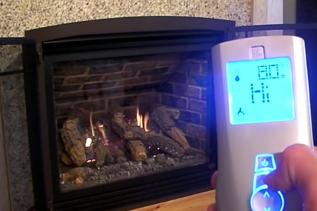 how to operate the gas fireplace remote control