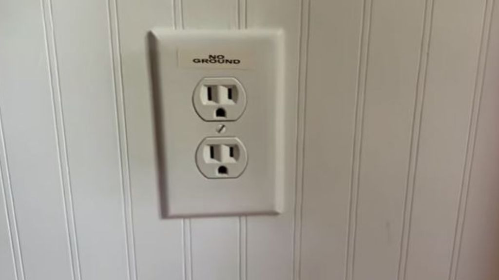 use a grounded outlet