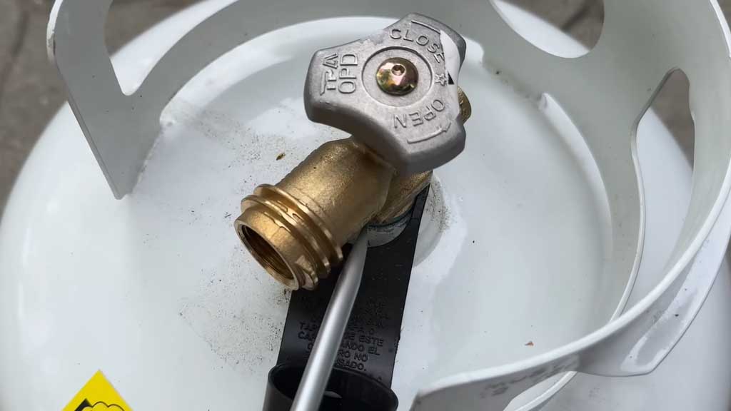 char broil regulator problems