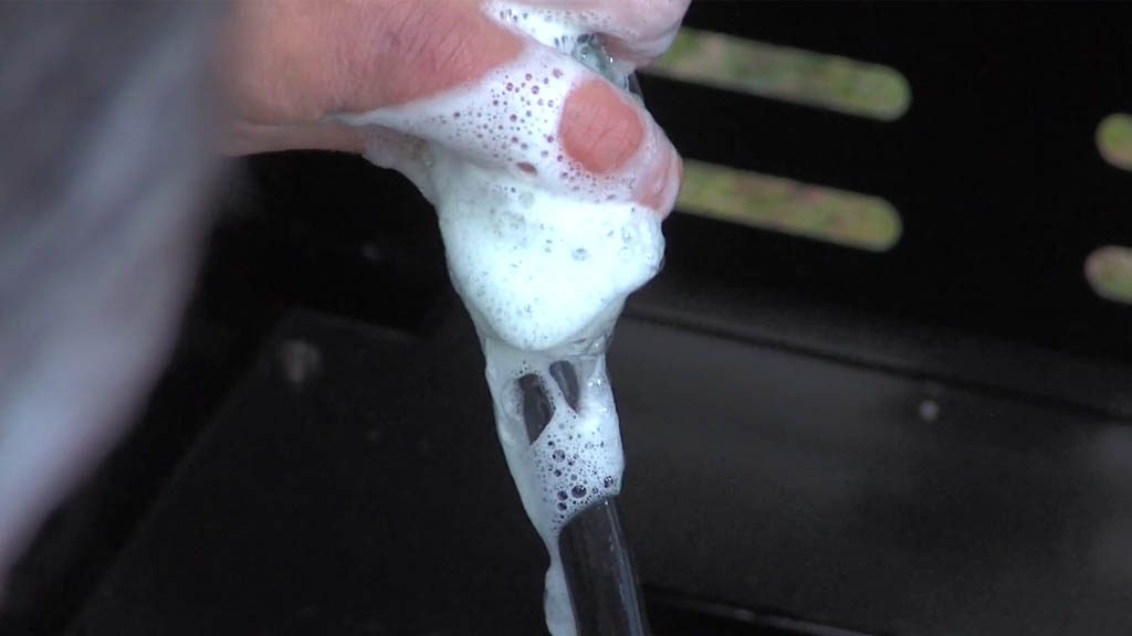 check the leakage with soapy water